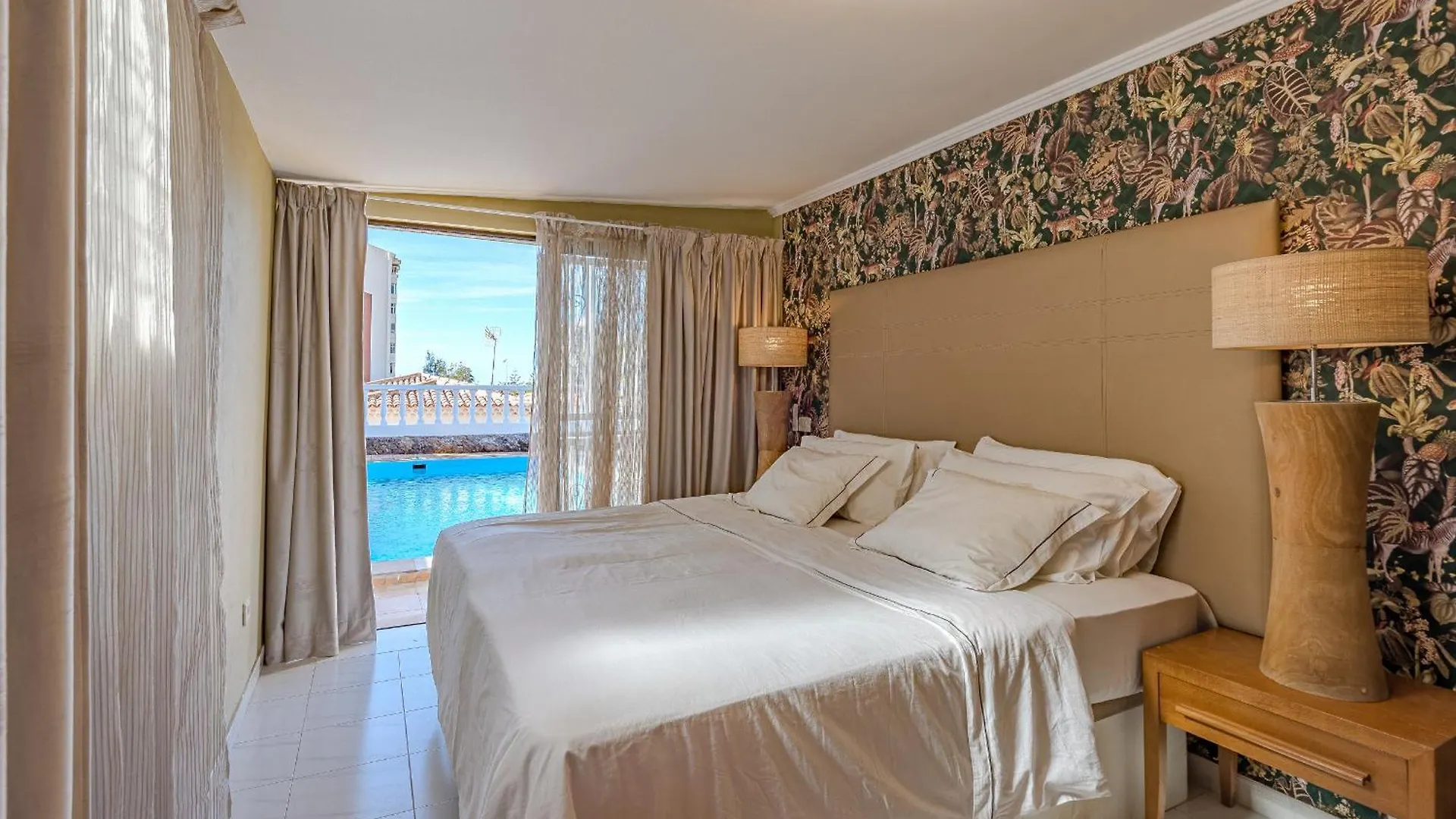 Villa 4Bed Private Pool En Los Cristianos Los Cristianos   Los Cristianos (Tenerife)